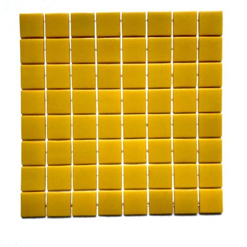 Jaune moutarde  4 cm mosaïque émaux par 1.54 M² soit 54.38€ le M²