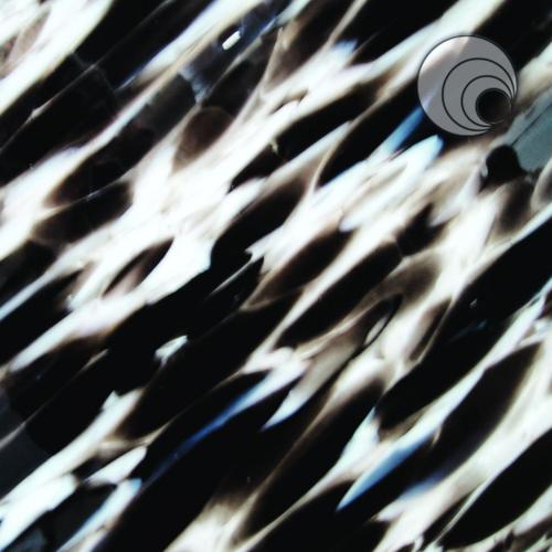 Blanc et noir verre opalescent Murano Spirit effet peinture 4001 fusing S96 oceanside plaque de 30 par 20 cm